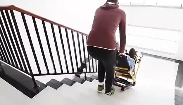 Electric Motorized Climbing Elevator Wheelchair Elderly Stair Lifting - Image 4
