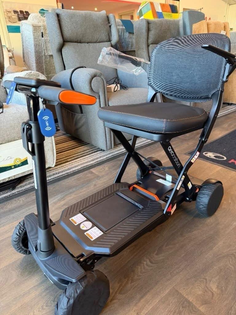 Foldable 4-Wheel Electric Mobility Scooter (Compact Travel Type) - Image 4