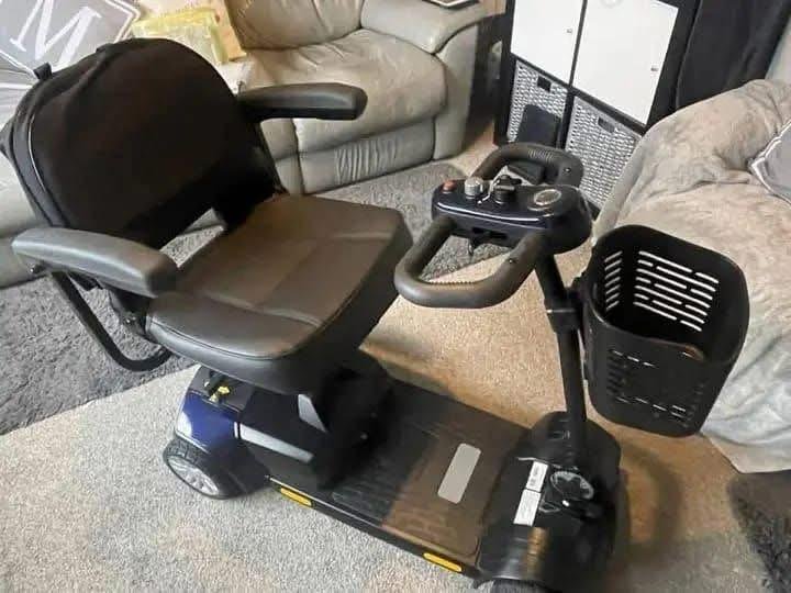 Electric mobility scooter - Image 5