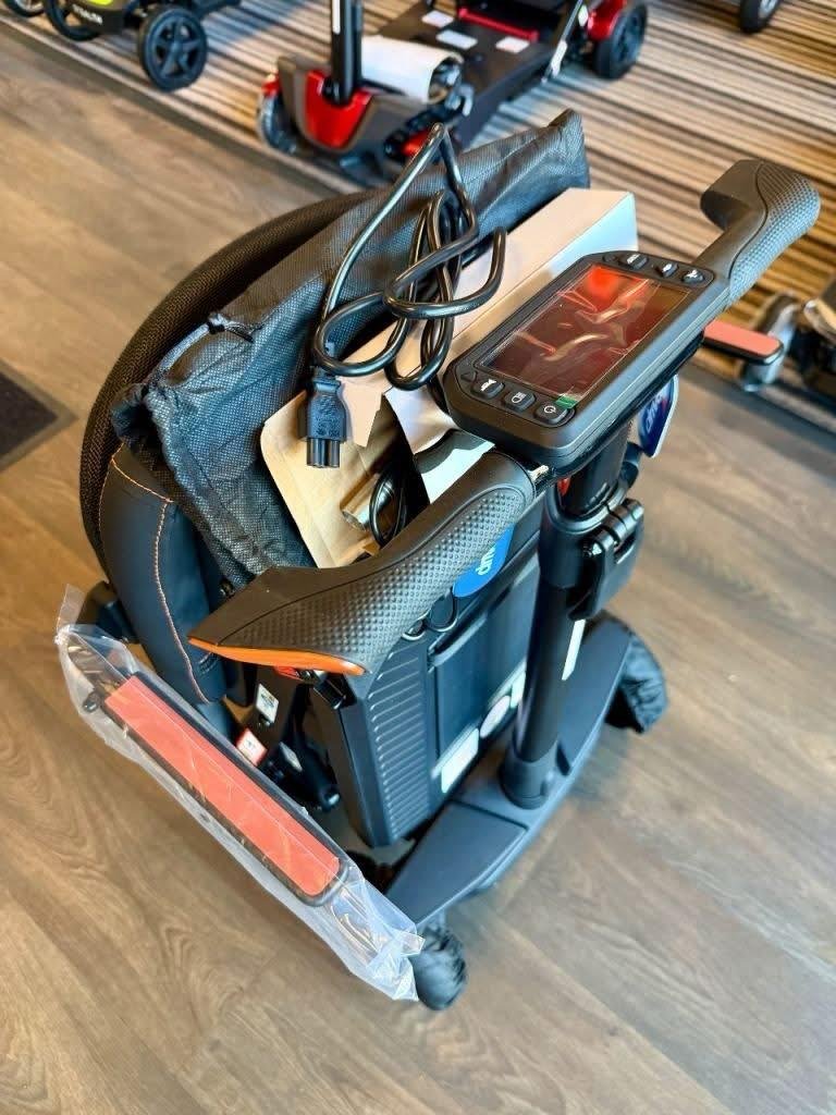 Foldable 4-Wheel Electric Mobility Scooter (Compact Travel Type) - Image 7