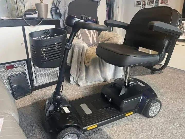 Electric mobility scooter - Image 7