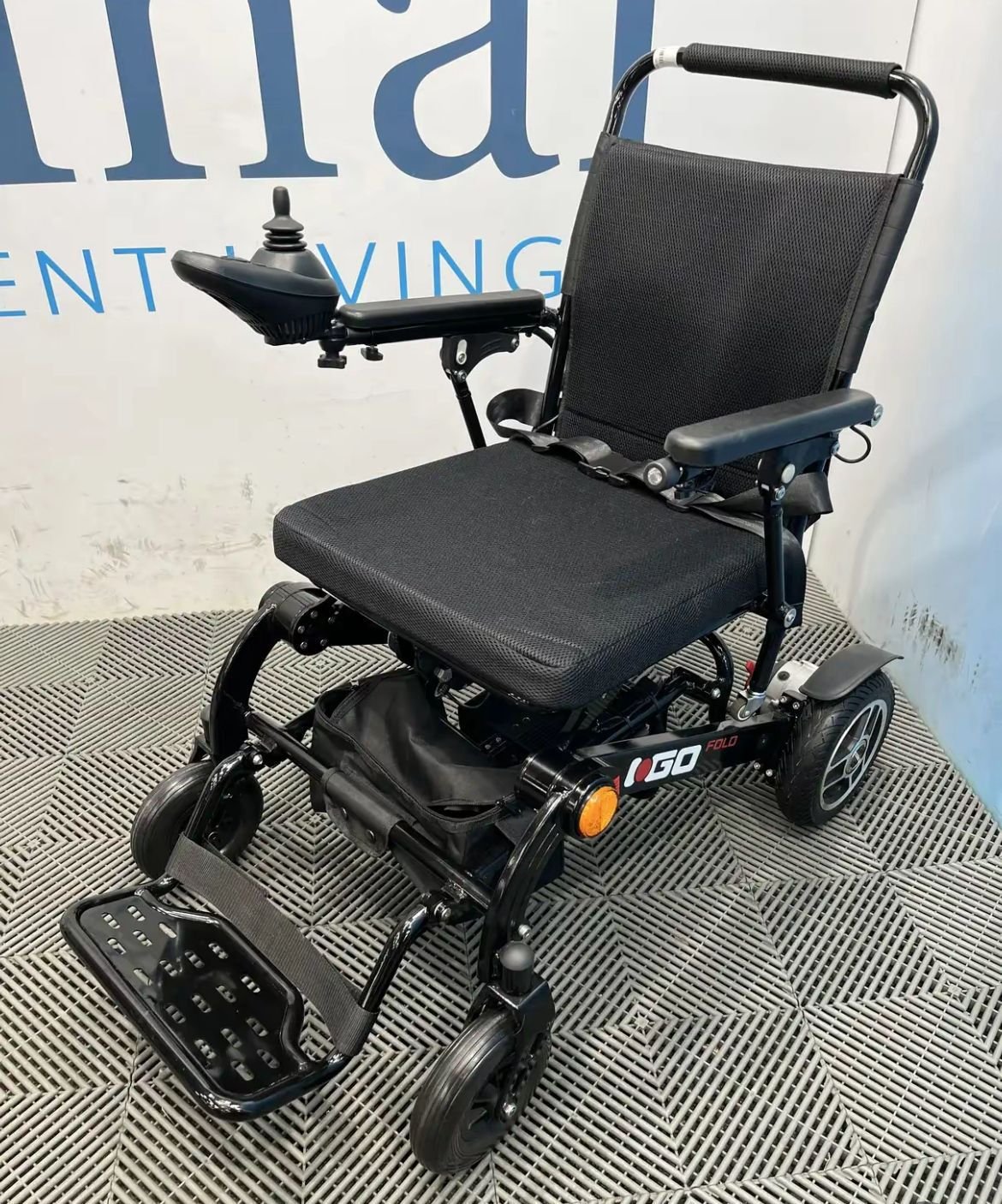 iGo Fold Electric Wheelchair - Image 9